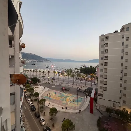 2 Bdr With Stunning Sea View In The Promenade *