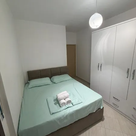 2 Bdr With Stunning Sea View In The Promenade Appartement Vlorë